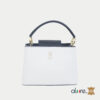 Бяло и тъмно синьо